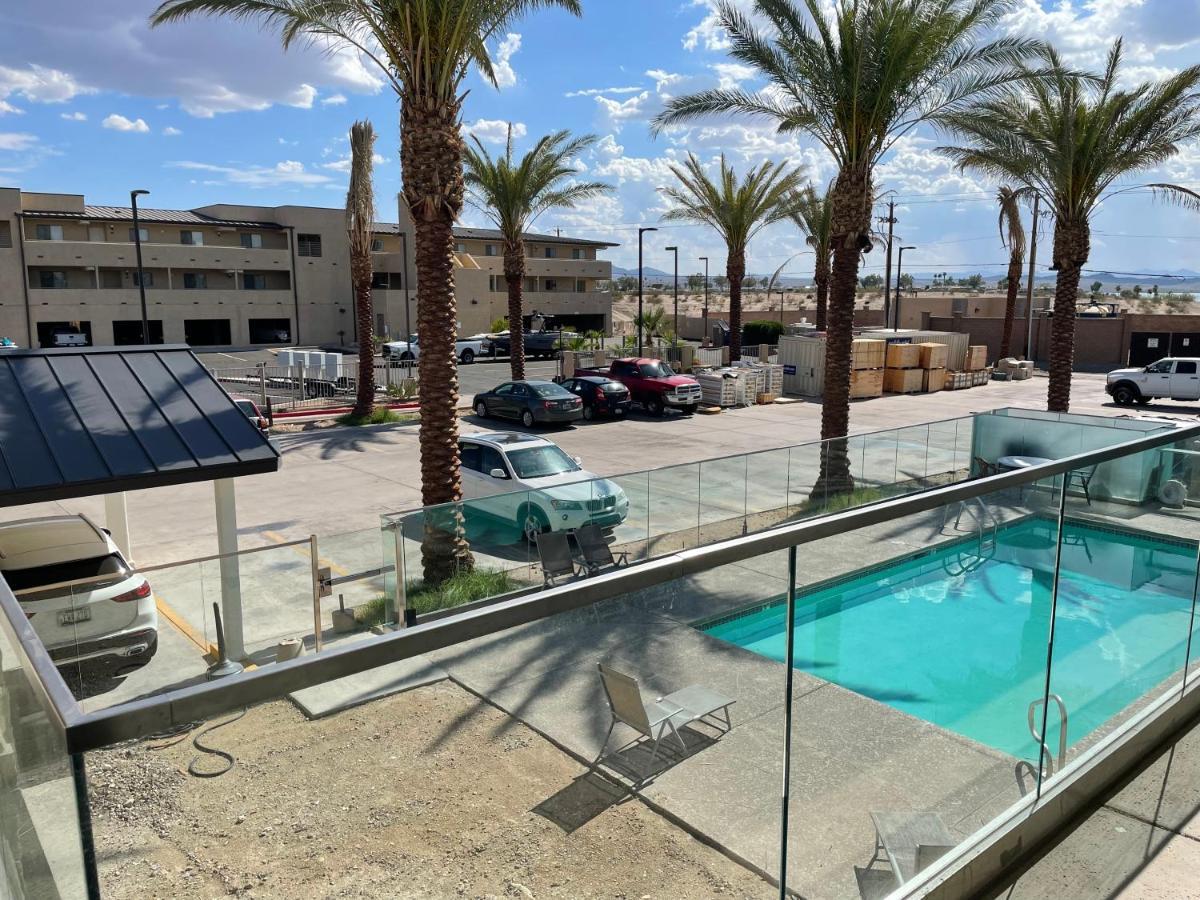 Sway Hotel Lake Havasu City Exterior photo